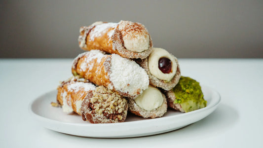 Everything You Need to Know About Cannoli