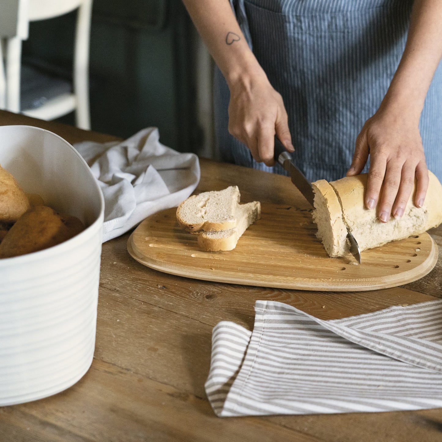 Tierra Bread Bin W/Bamboo Breadboard Top Milk White Guzzini