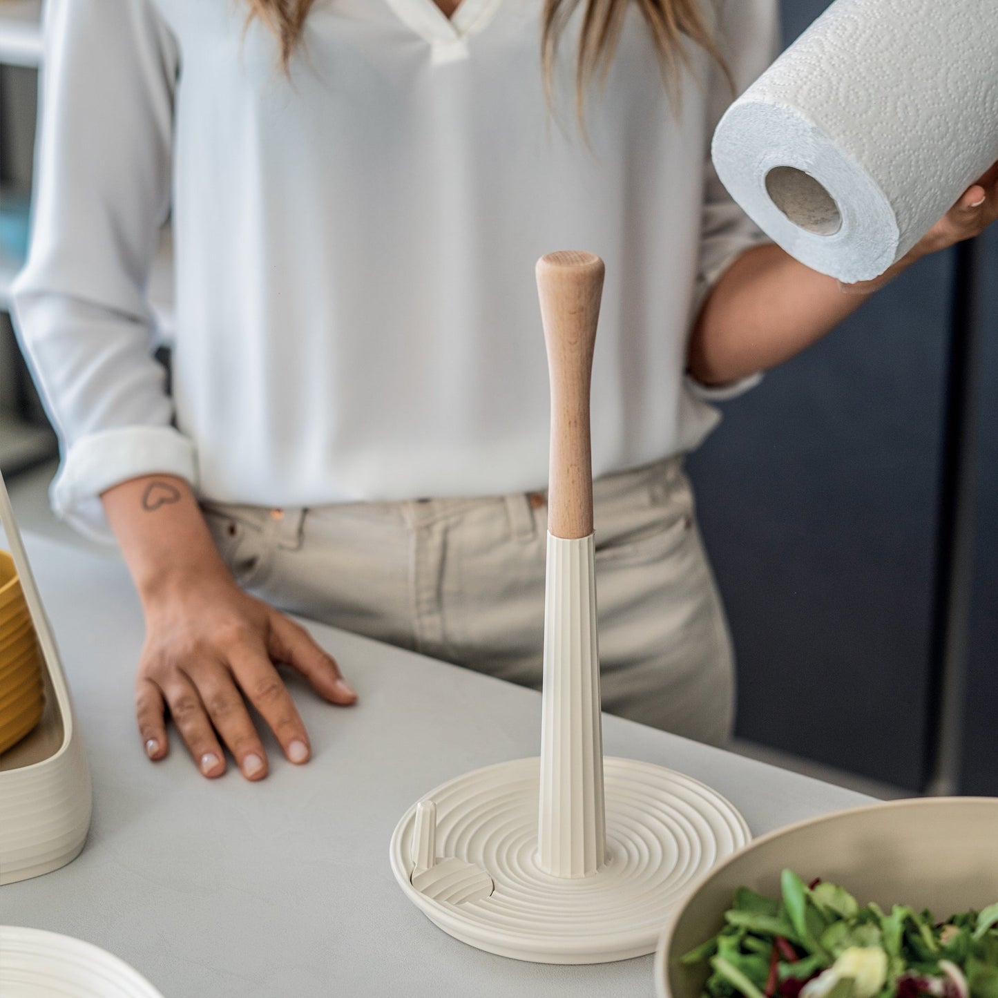 Tierra Roll & Tear Kitchen Roll Holder Milk White Guzzini