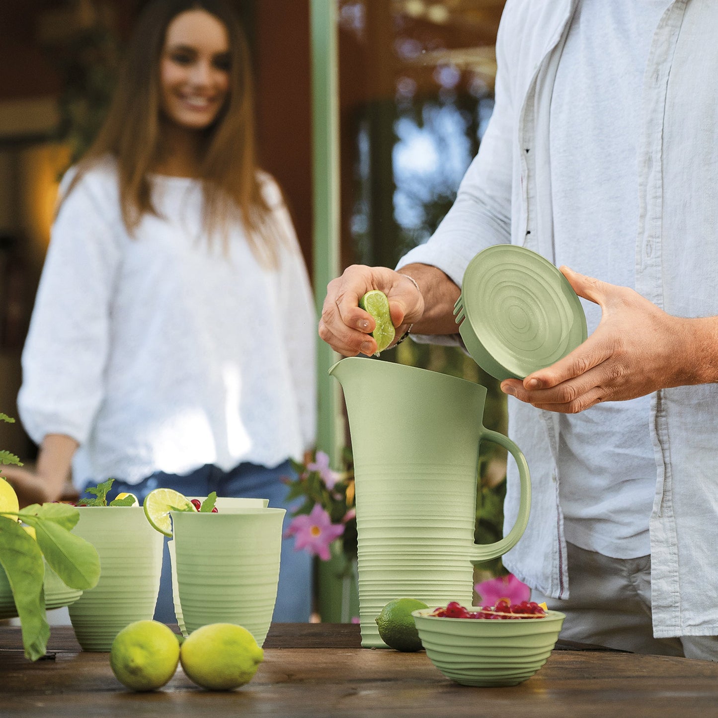 Tierra Pitcher W/Lid Avocado Green Guzzini